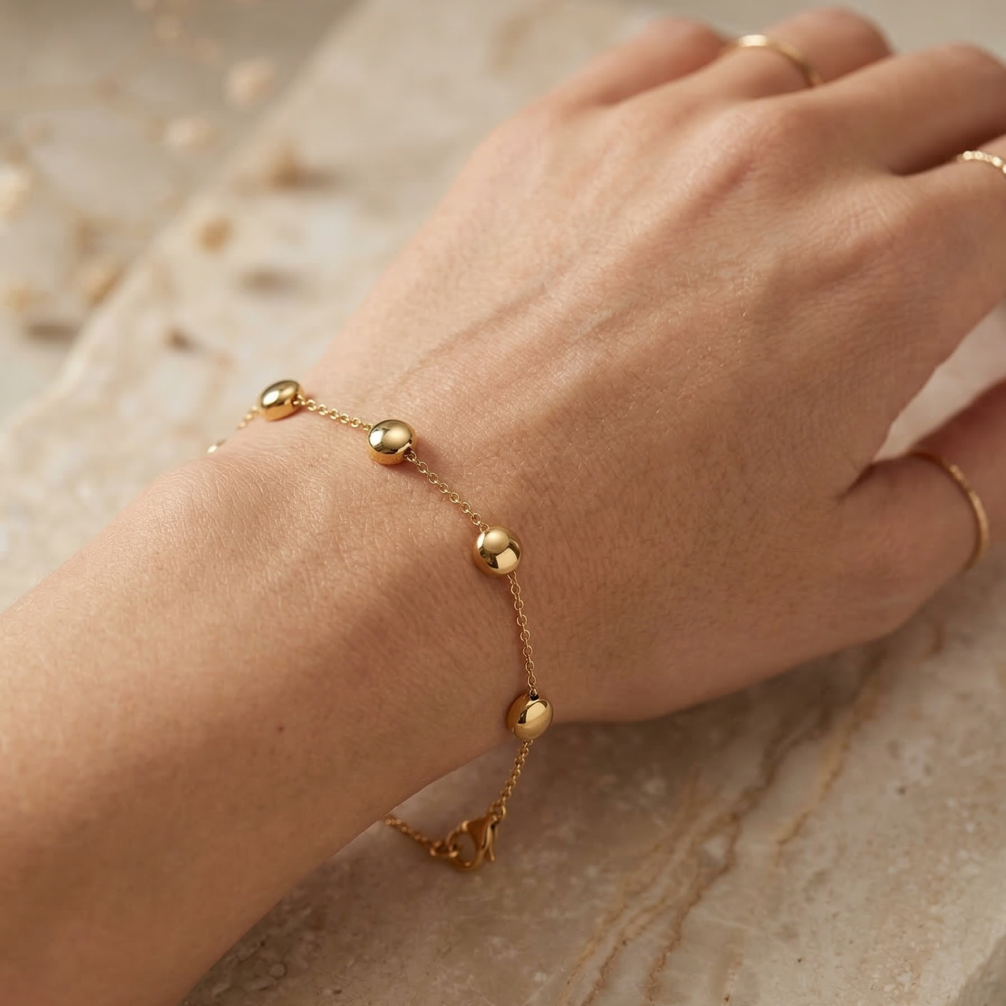 The Luna Chain bracelet