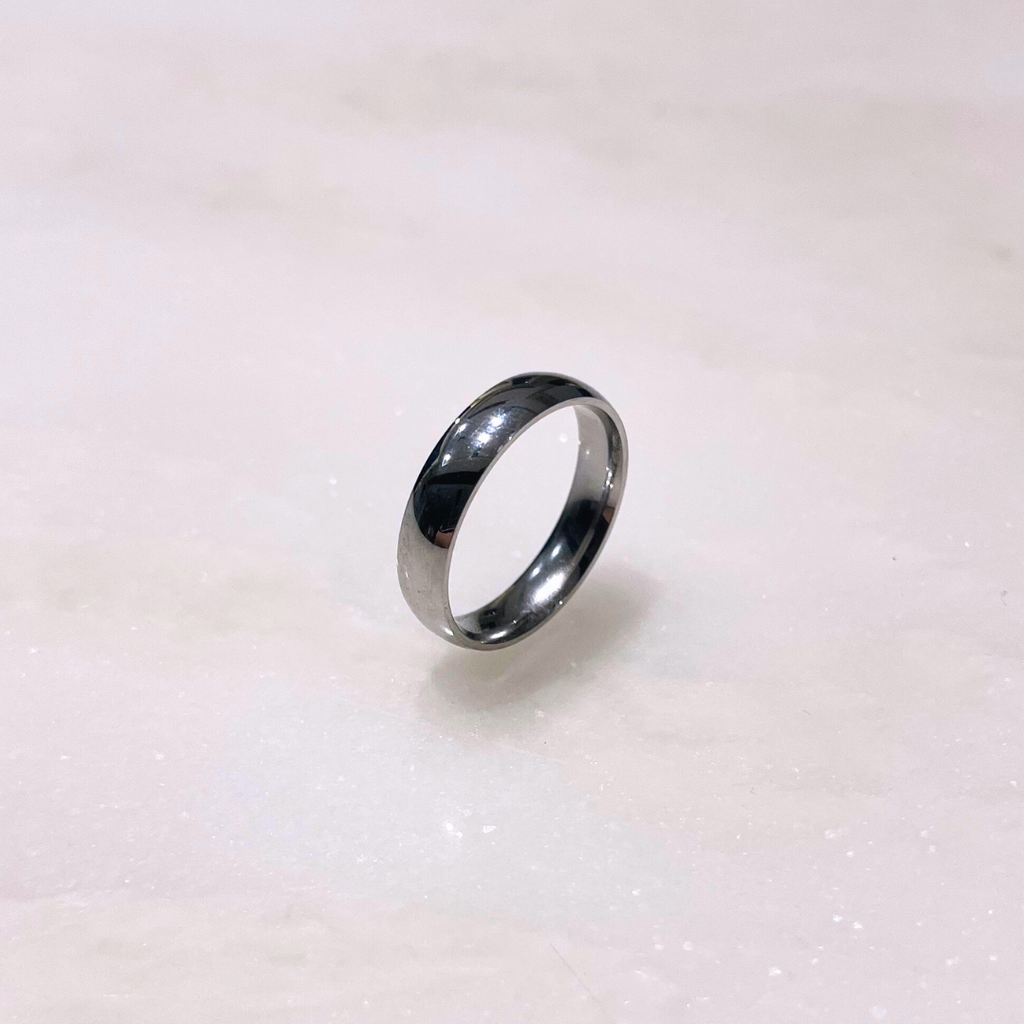 Seamless Silver Band