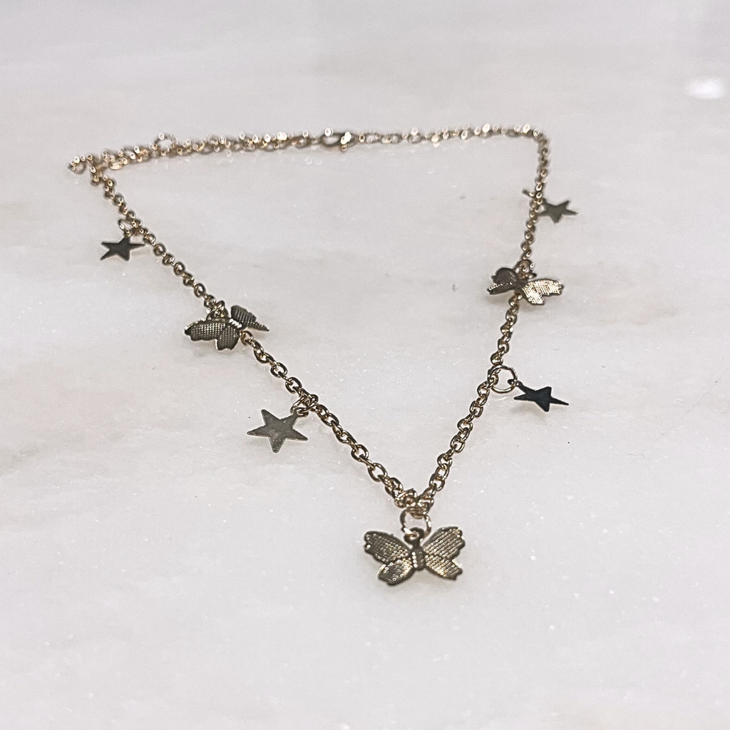 The Butterfly Universe Chain