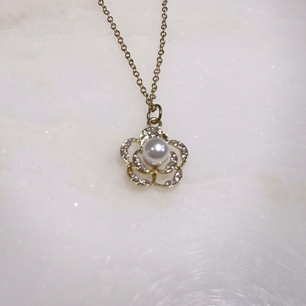 The Rose Pearl Pendant